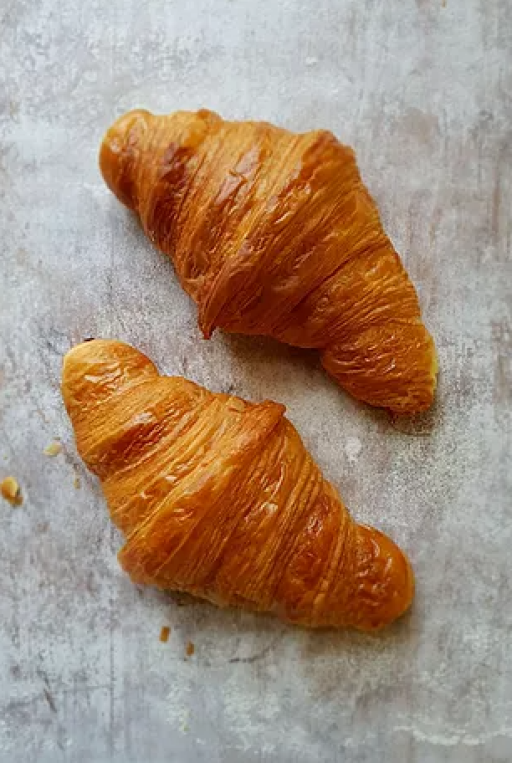 Plain croissant.png